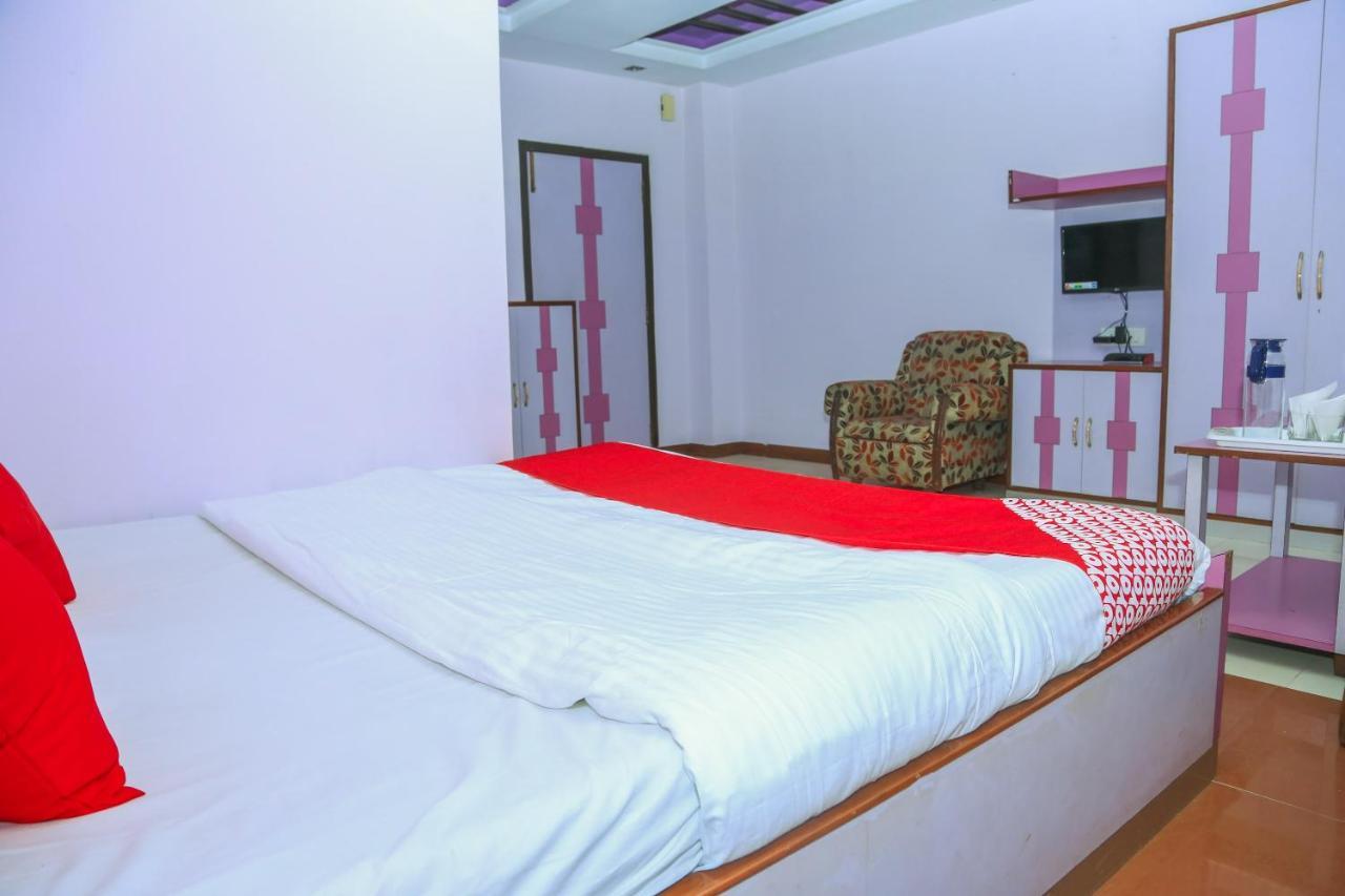 Oyo Somraj Regency Hotel Agartala Exterior foto