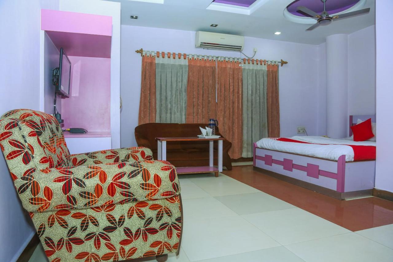 Oyo Somraj Regency Hotel Agartala Exterior foto